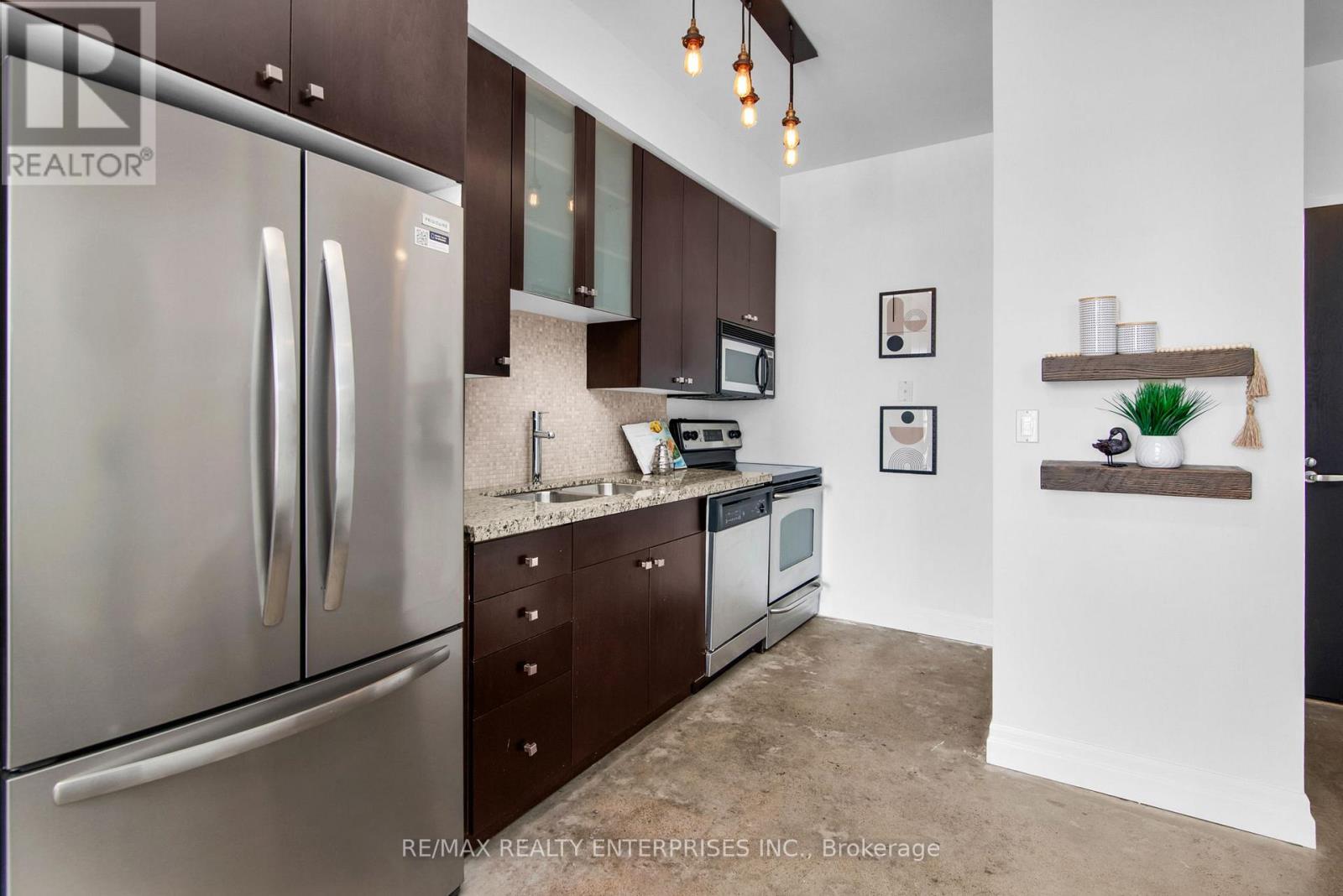 Photo 12 of 913 1005 King Street W, Toronto ON