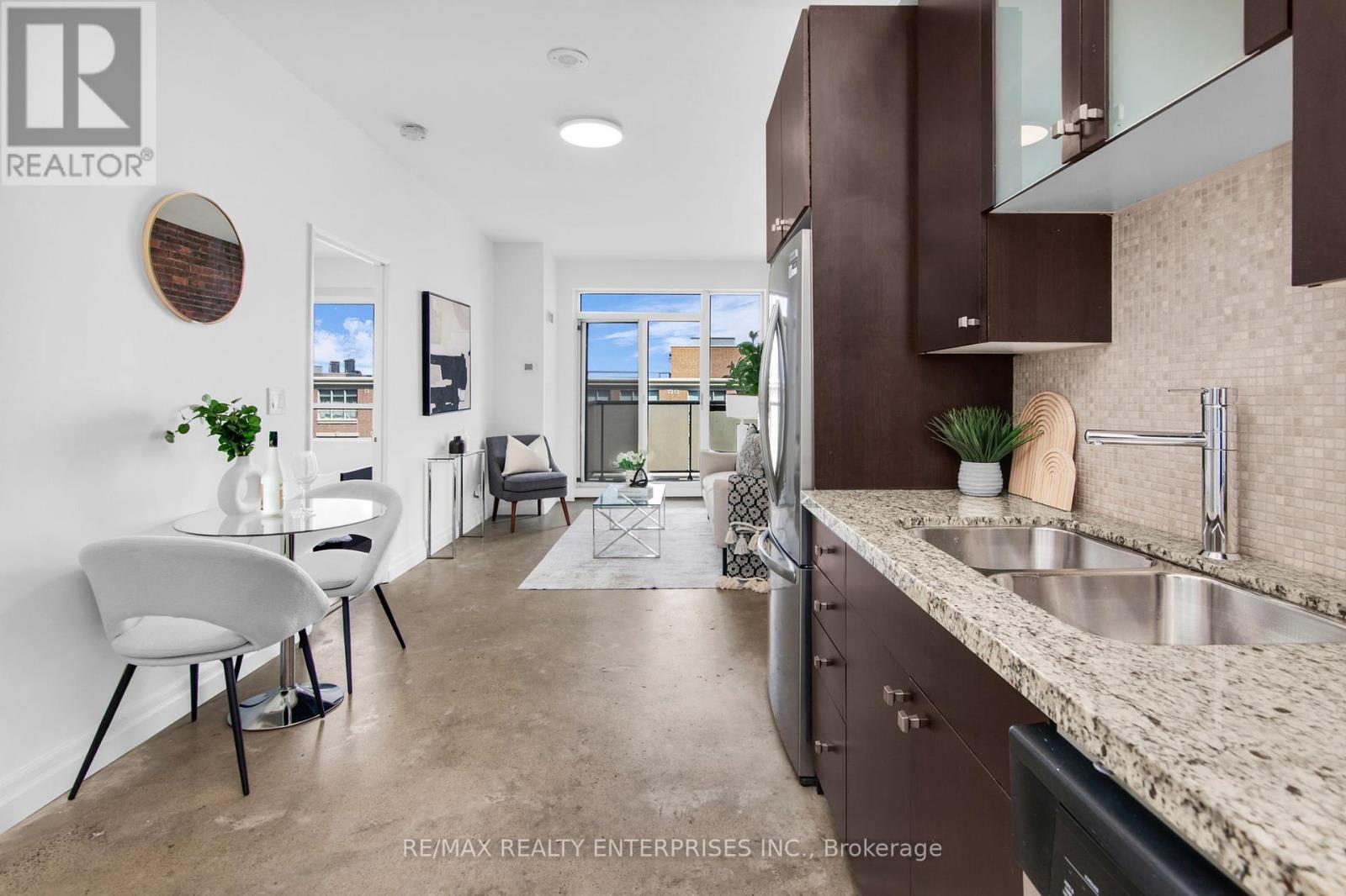 Photo 14 of 913 1005 King Street W, Toronto ON
