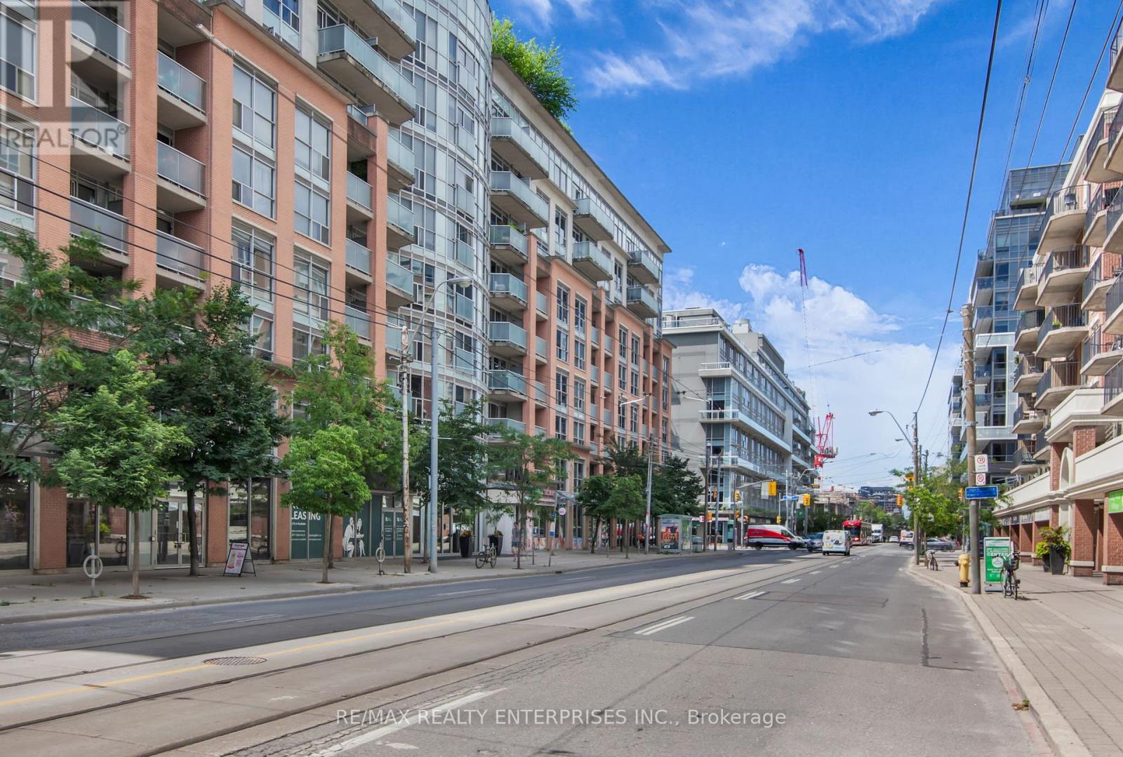 Photo 3 of 913 1005 King Street W, Toronto ON