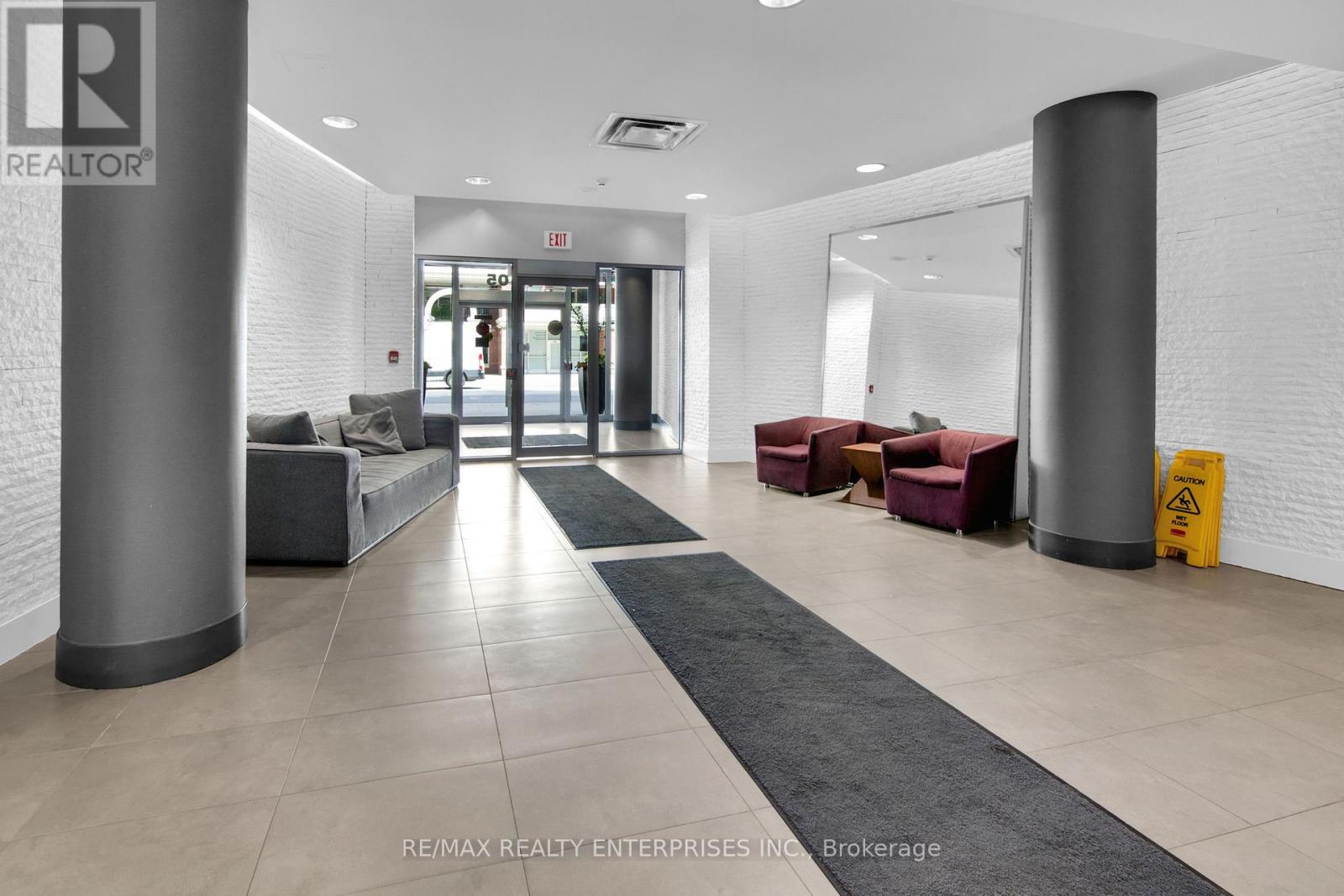 Photo 35 of 913 1005 King Street W, Toronto ON