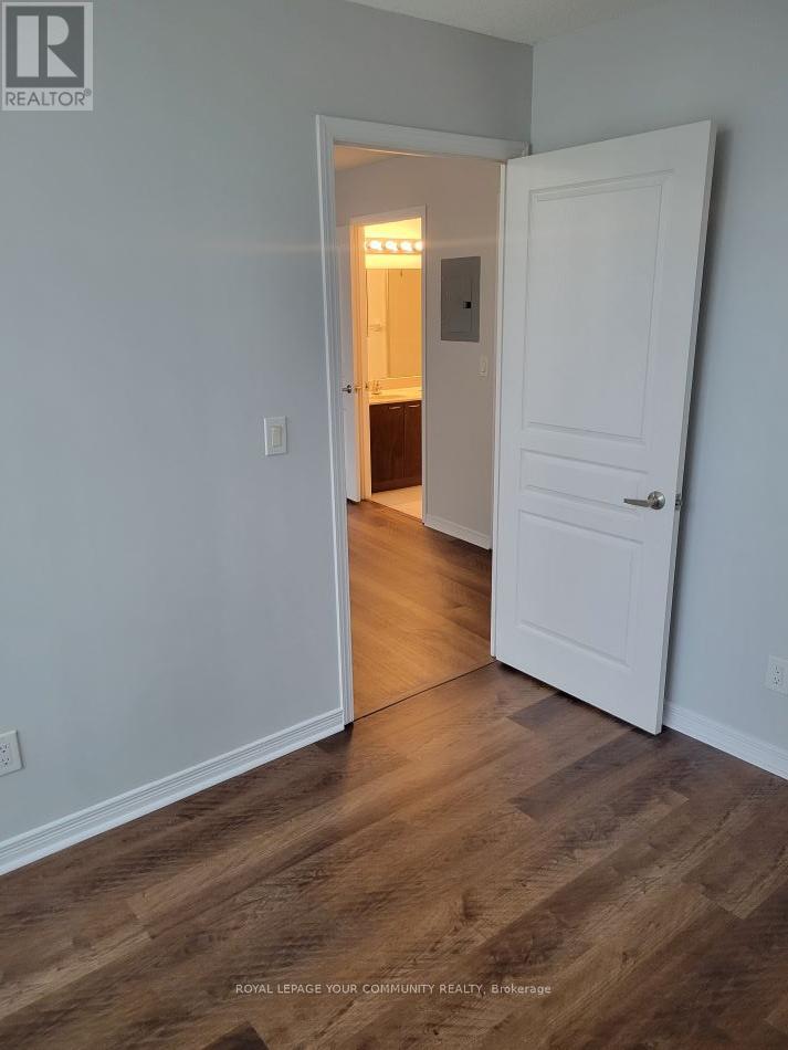 Photo 15 of 301 503 Beecroft Road, Toronto ON