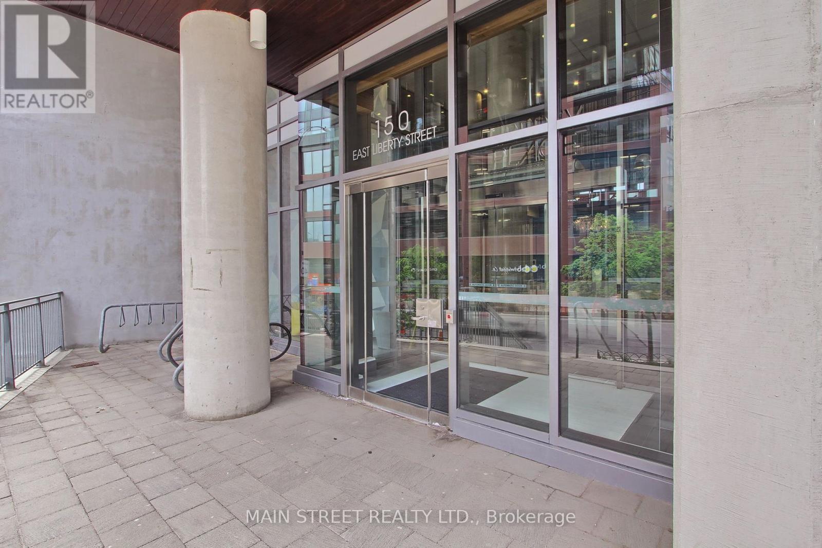 Photo 2 of 1213 150 East Liberty Street, Toronto ON