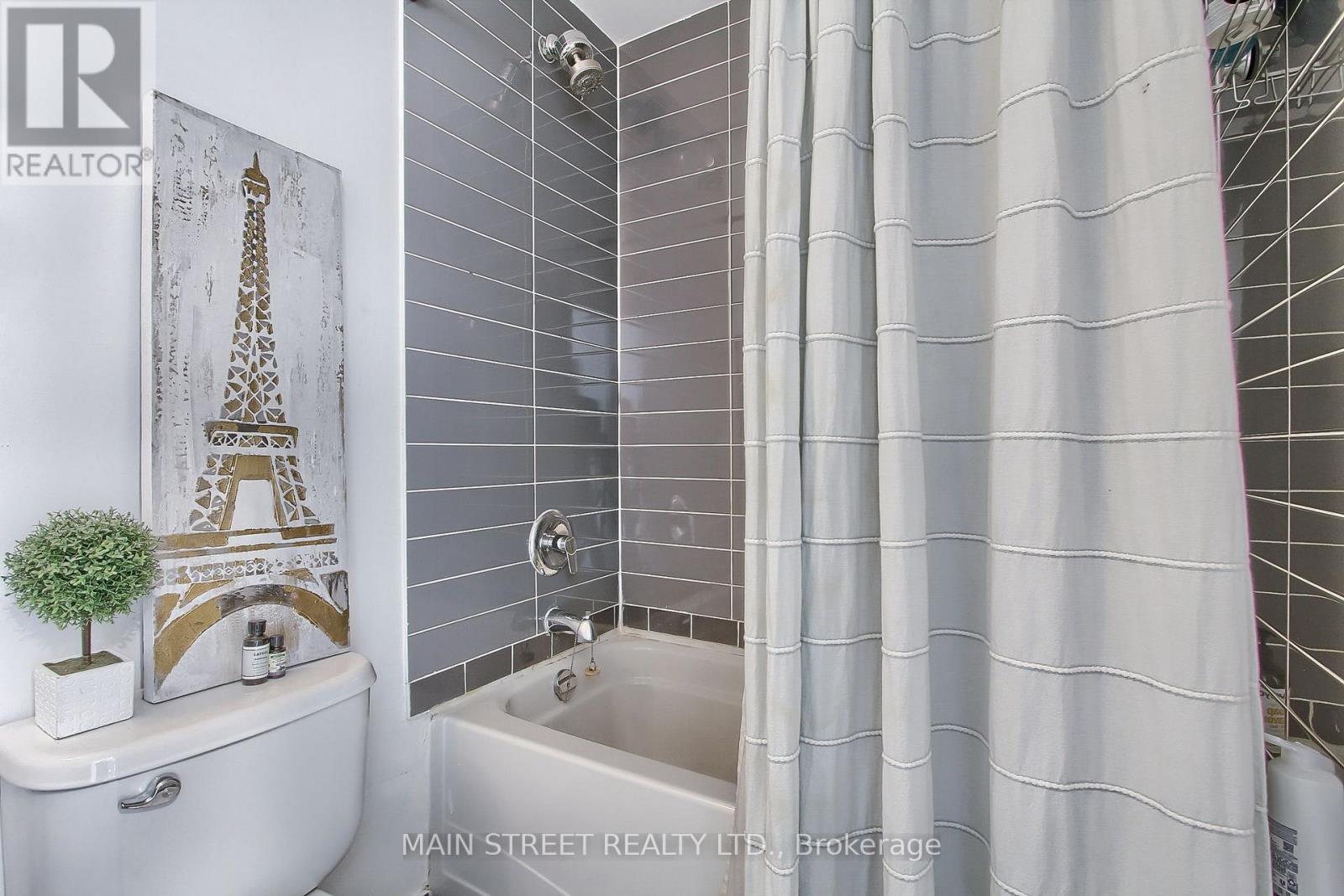 Photo 26 of 1213 150 East Liberty Street, Toronto ON