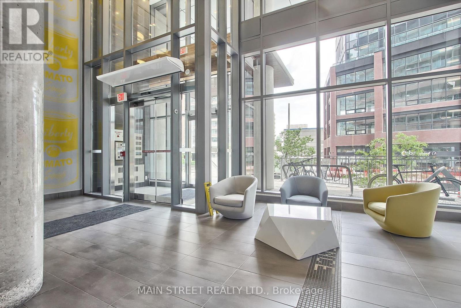 Photo 3 of 1213 150 East Liberty Street, Toronto ON