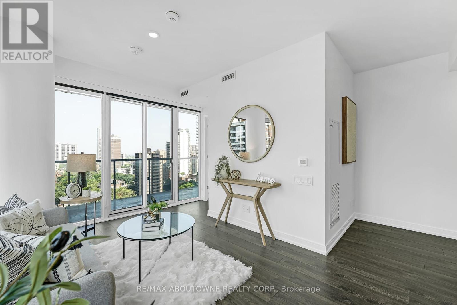 Photo 6 of 1802 3 Gloucester Street, Toronto ON