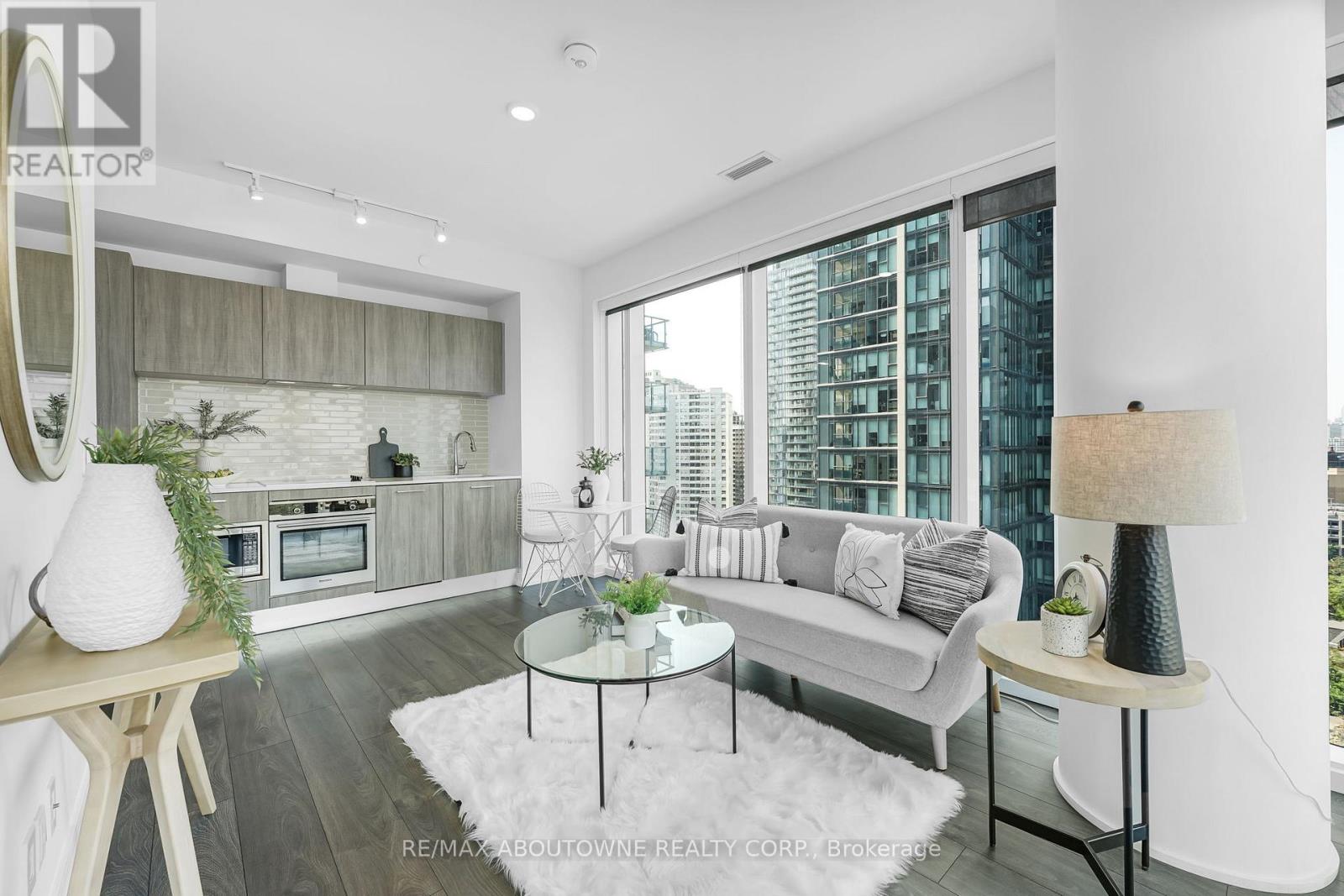 Photo 7 of 1802 3 Gloucester Street, Toronto ON