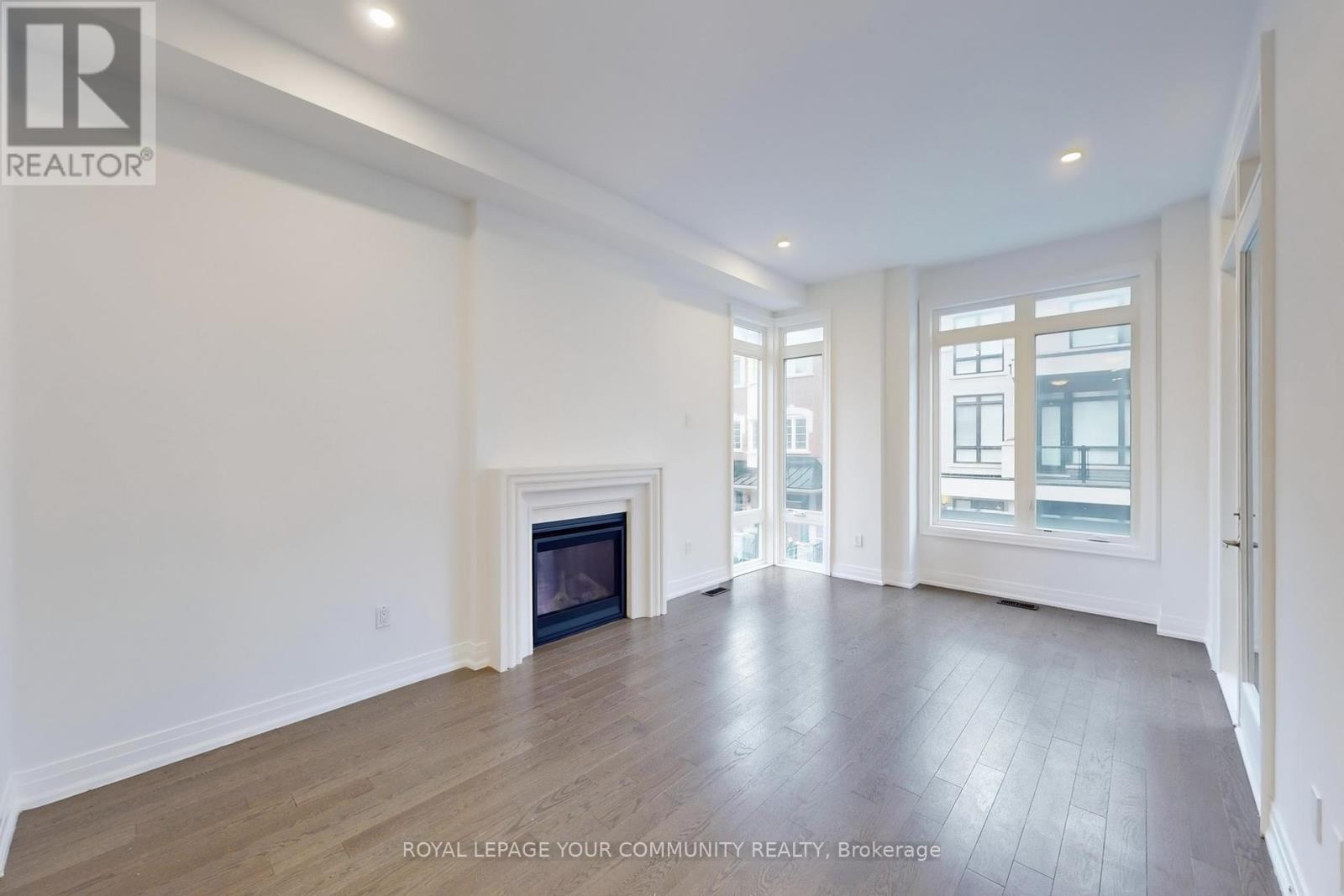 Photo 32 of 32 Globemaster Lane, Richmond Hill ON