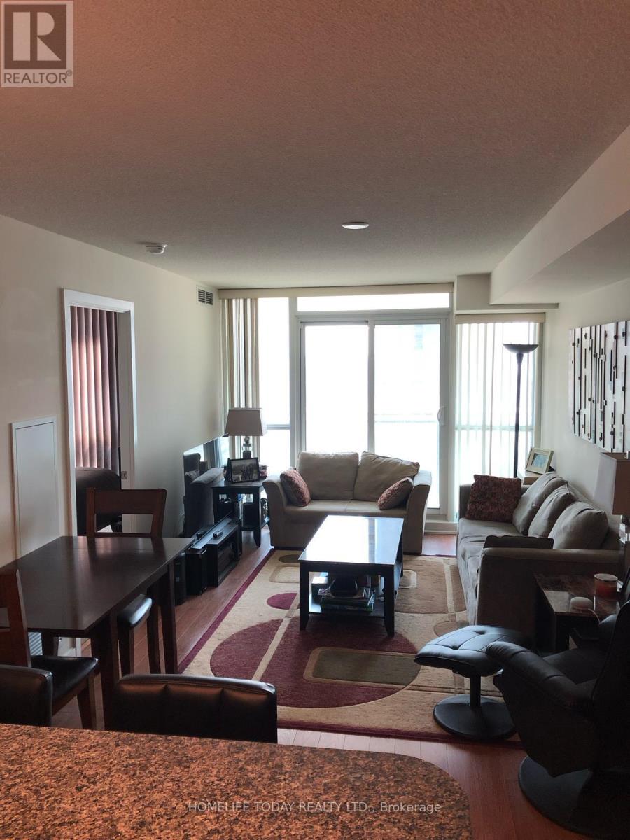Photo 1 of 809 33 Bay Street, Toronto ON
