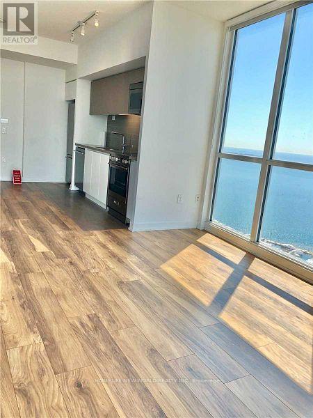 Photo 4 of 4608 75 Queens Wharf Road, Toronto ON