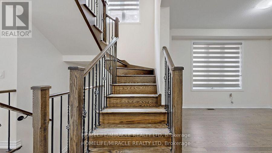 Photo 22 of 26 Calabria Drive, Caledon ON