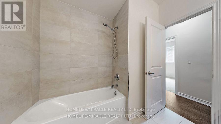 Photo 43 of 26 Calabria Drive, Caledon ON