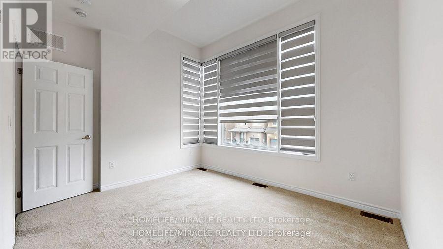 Photo 36 of 26 Calabria Drive, Caledon ON