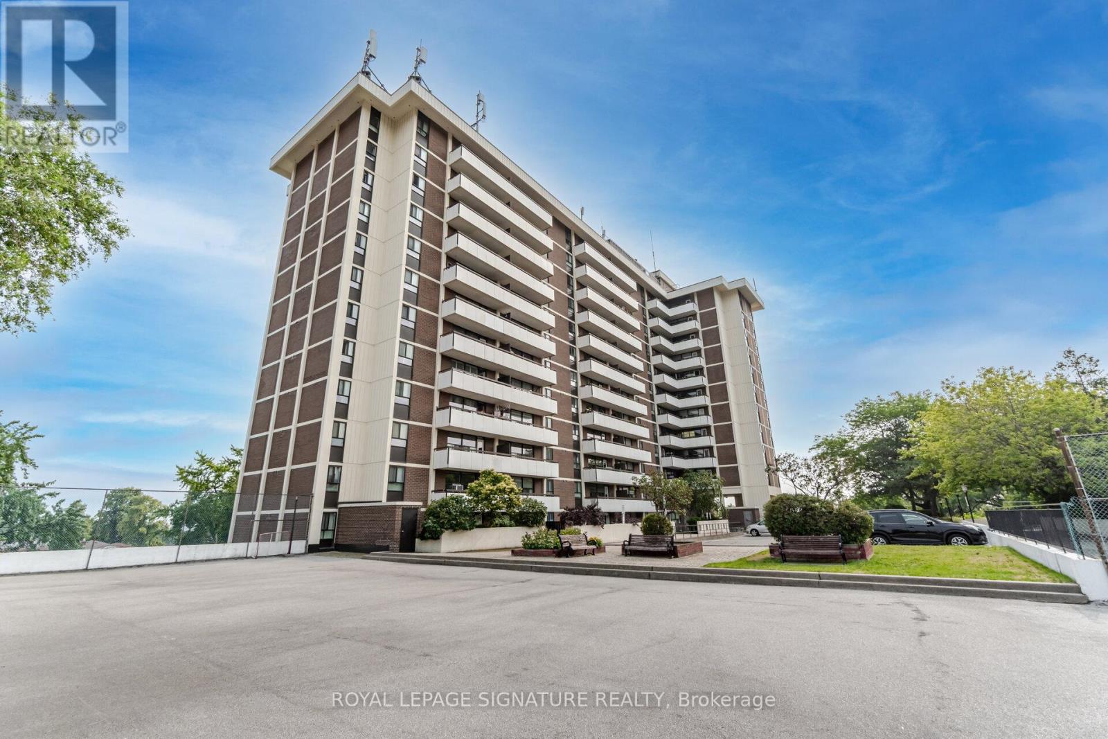 Photo 1 of 1110 541 Blackthorn Avenue, Toronto ON