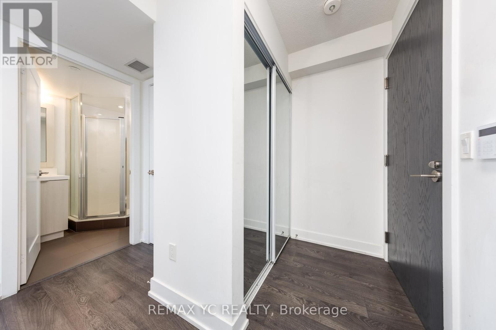 Photo 13 of 1409 7 Mabelle Avenue, Toronto ON