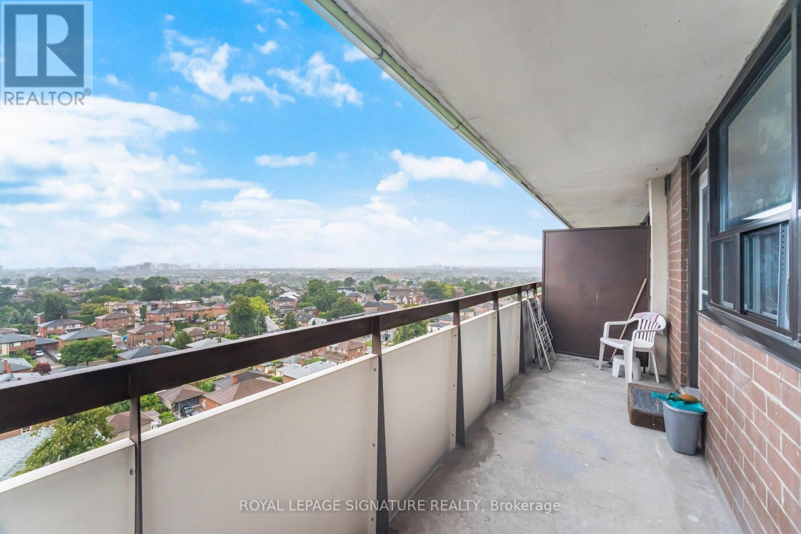 Photo 31 of 1110 541 Blackthorn Avenue, Toronto ON