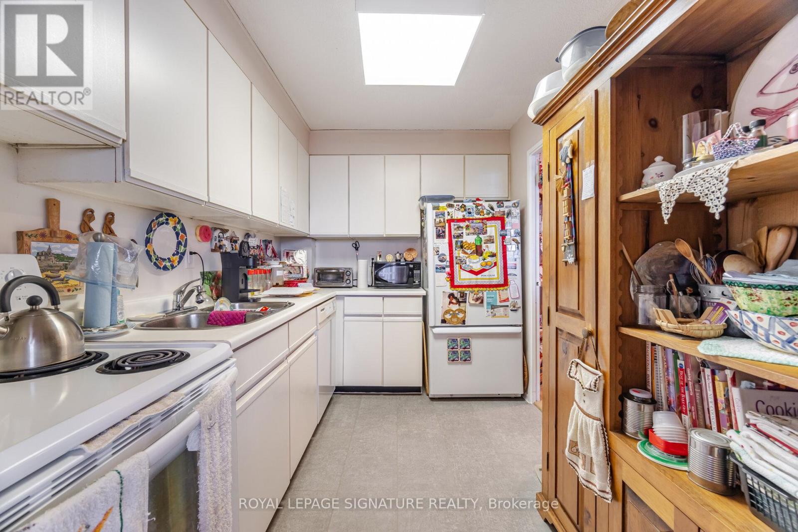 Photo 21 of 1110 541 Blackthorn Avenue, Toronto ON