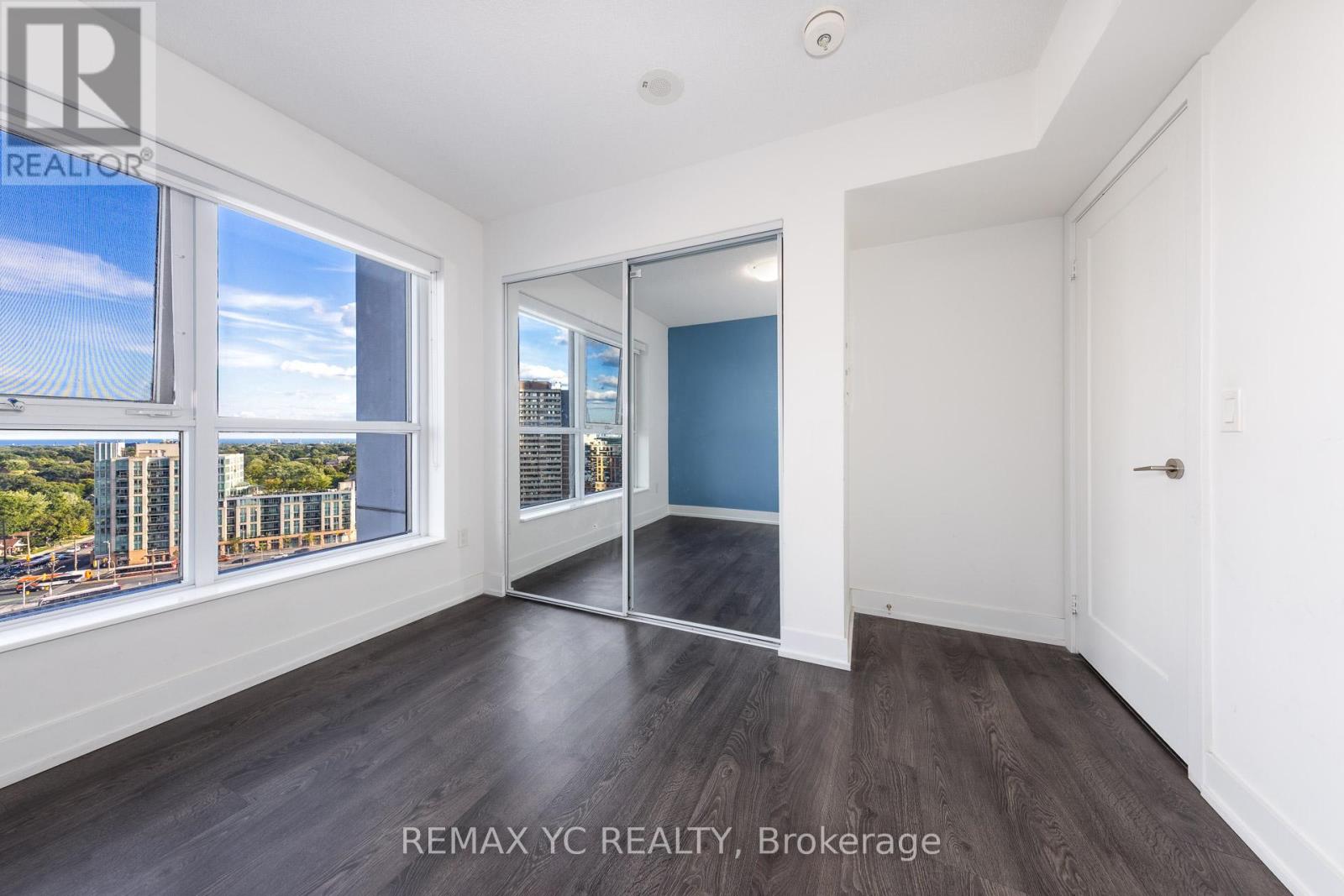 Photo 8 of 1409 7 Mabelle Avenue, Toronto ON