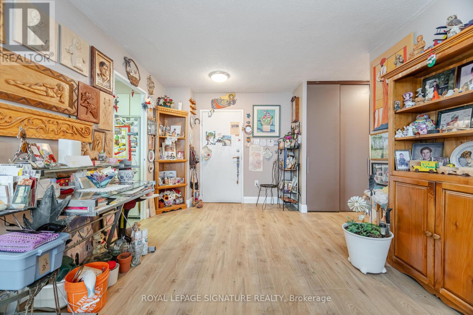 Photo 7 of 1110 541 Blackthorn Avenue, Toronto ON