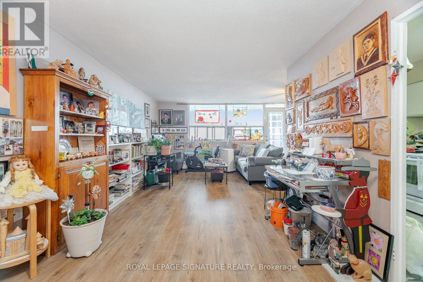 Photo 8 of 1110 541 Blackthorn Avenue, Toronto ON