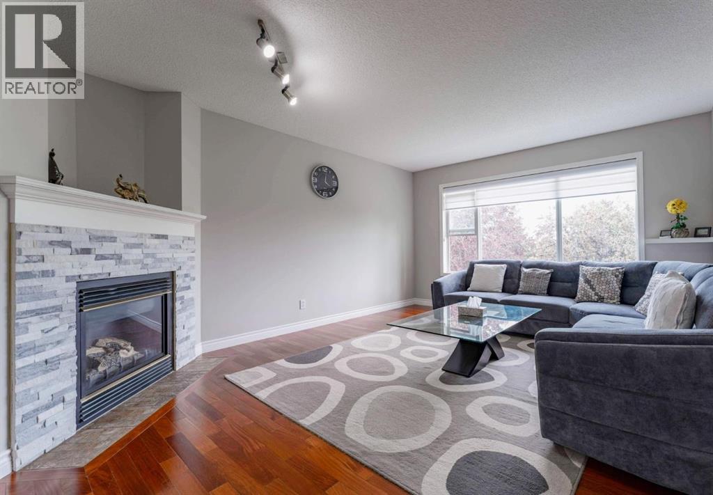 Photo 15 of 276 Fairways Bay Nw, Airdrie AB