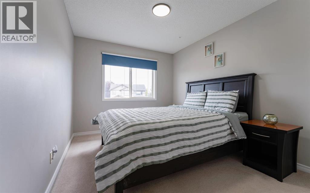 Photo 22 of 276 Fairways Bay Nw, Airdrie AB