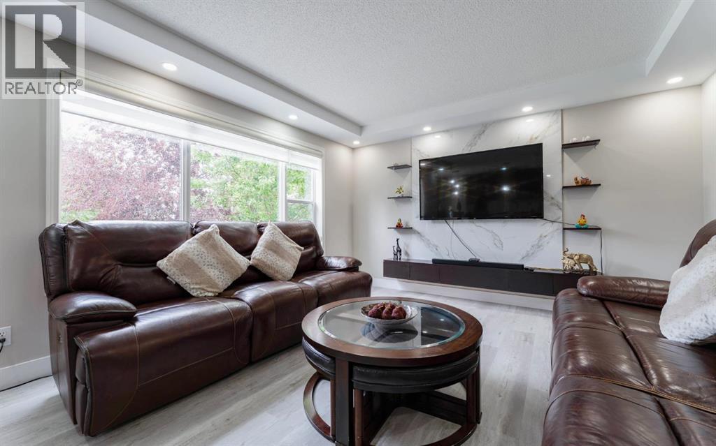Photo 8 of 276 Fairways Bay Nw, Airdrie AB