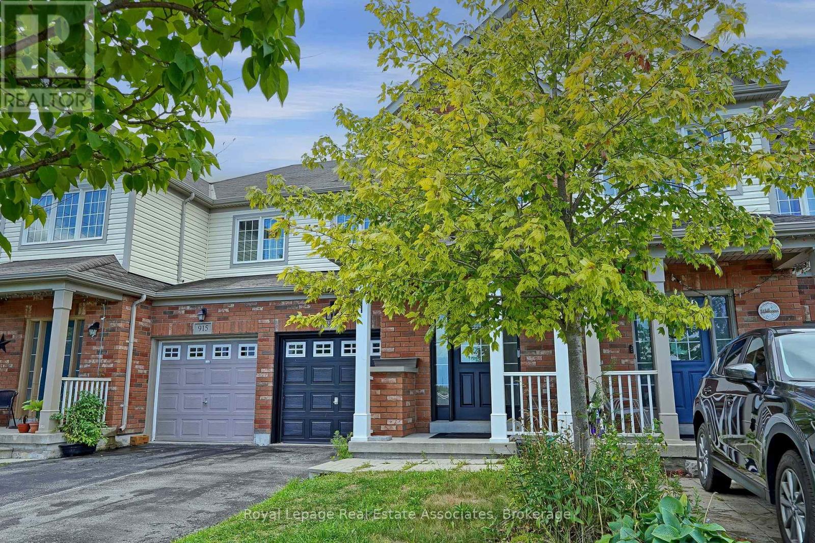 Photo 3 of 913 Fetchison Drive, Oshawa ON