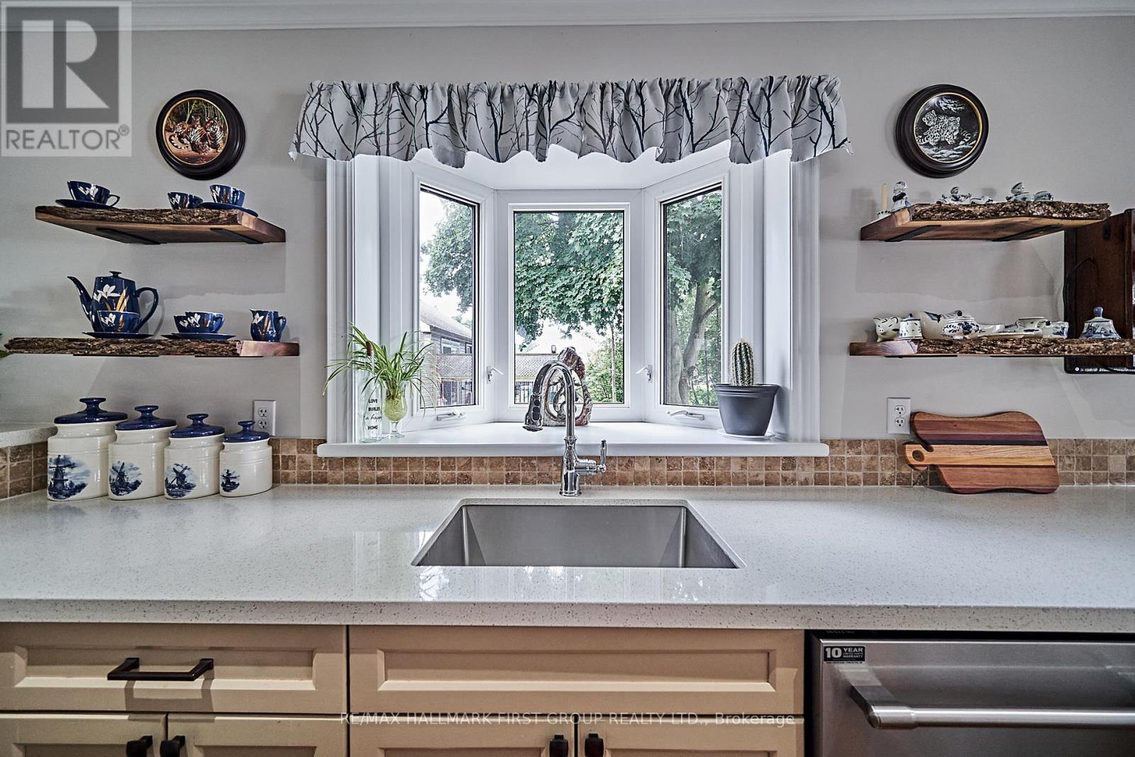 Photo 11 of 3092 Courtice Road, Clarington ON