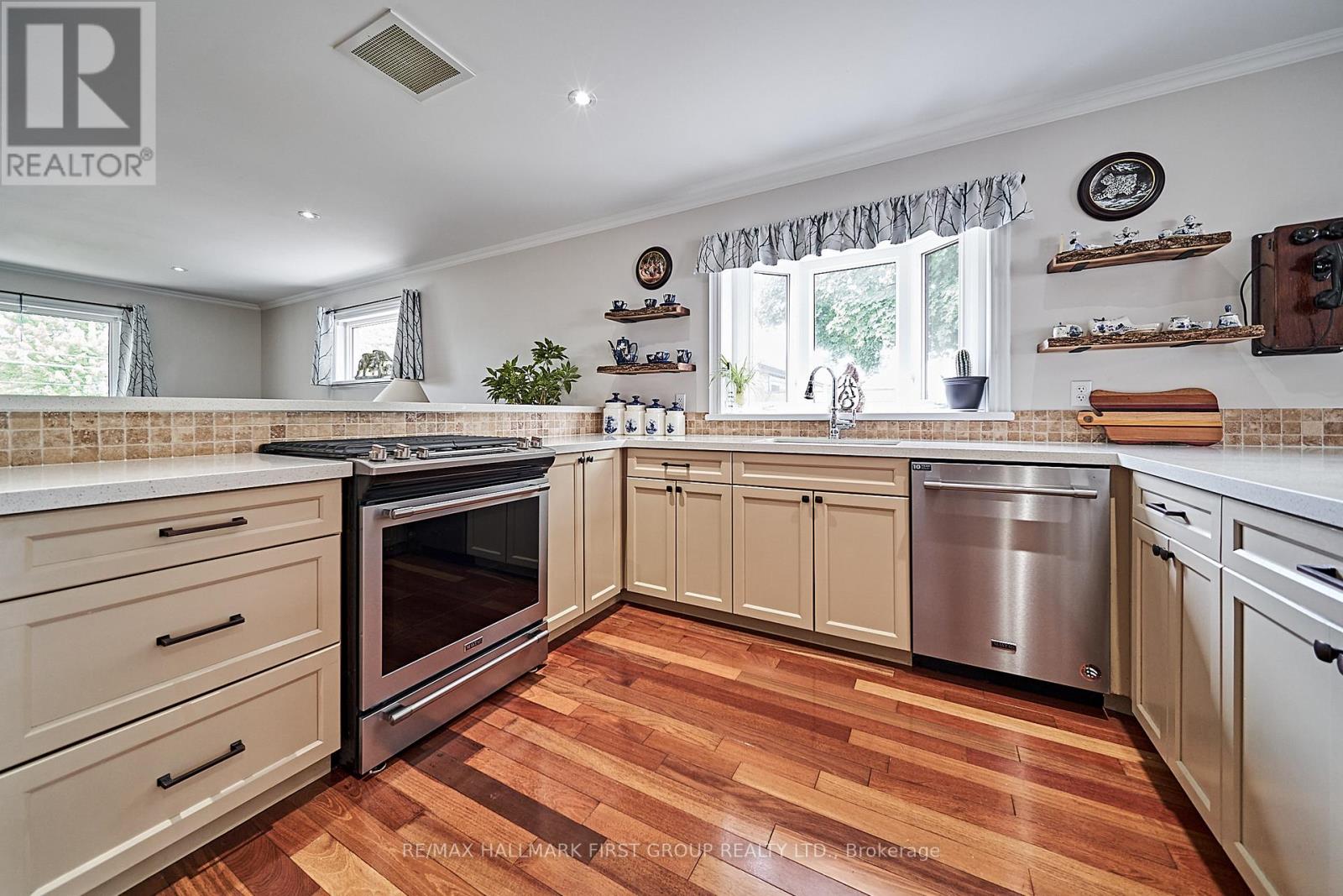 Photo 12 of 3092 Courtice Road, Clarington ON
