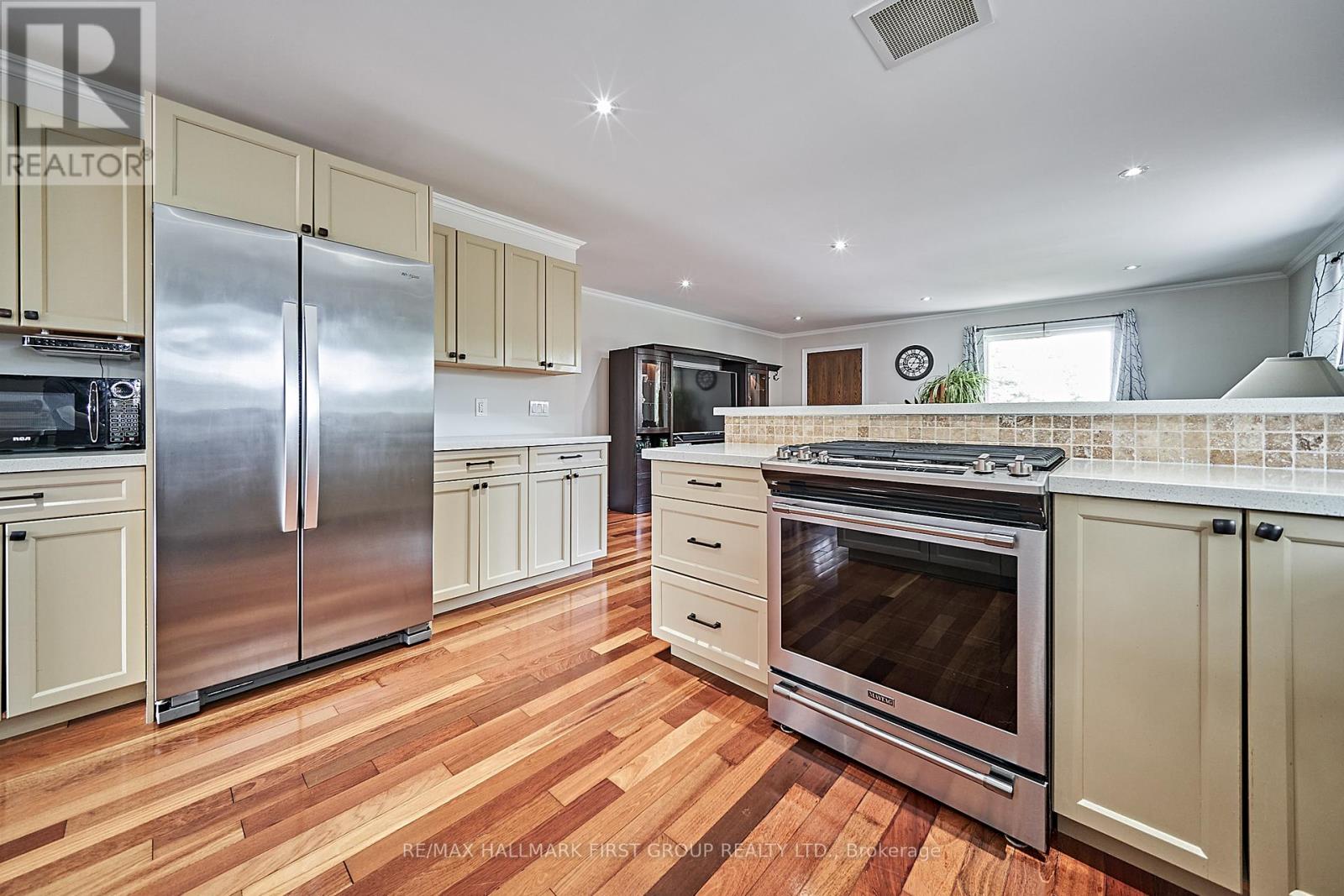 Photo 13 of 3092 Courtice Road, Clarington ON