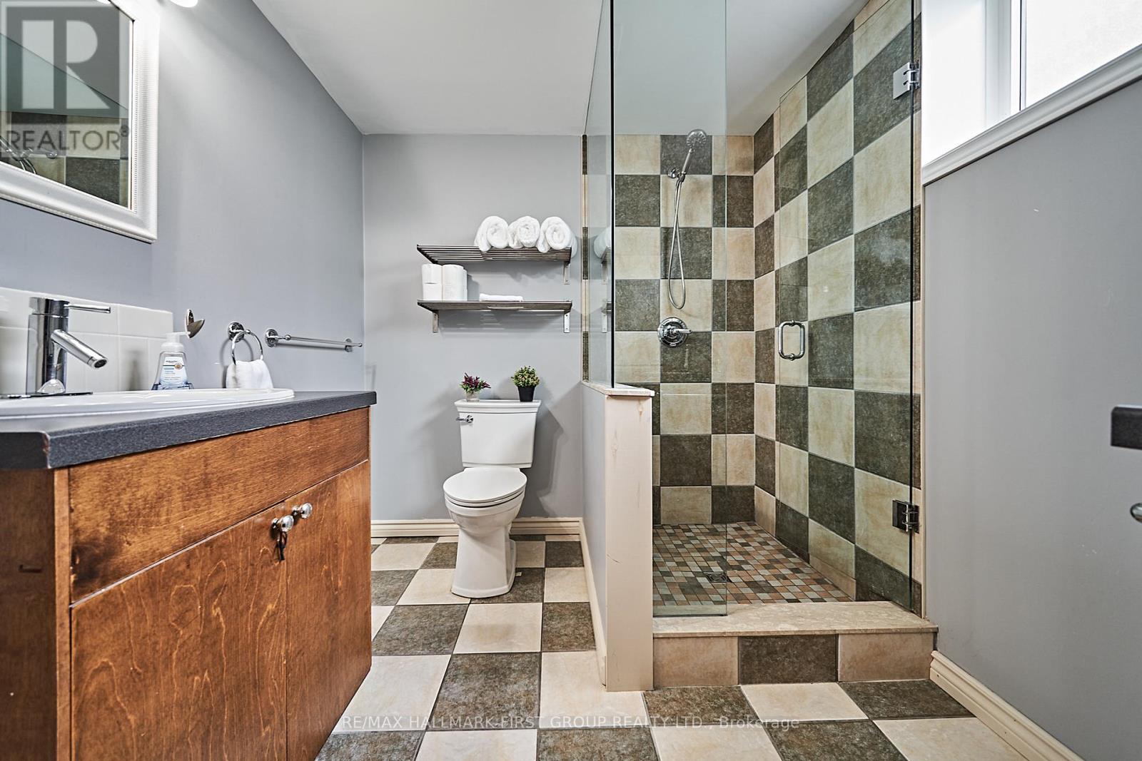 Photo 35 of 3092 Courtice Road, Clarington ON