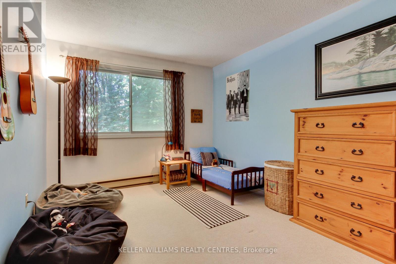 Photo 18 of 871 Elgin Street, Newmarket ON