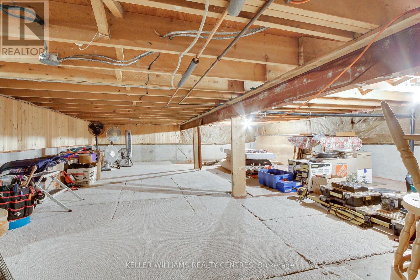 Photo 26 of 871 Elgin Street, Newmarket ON