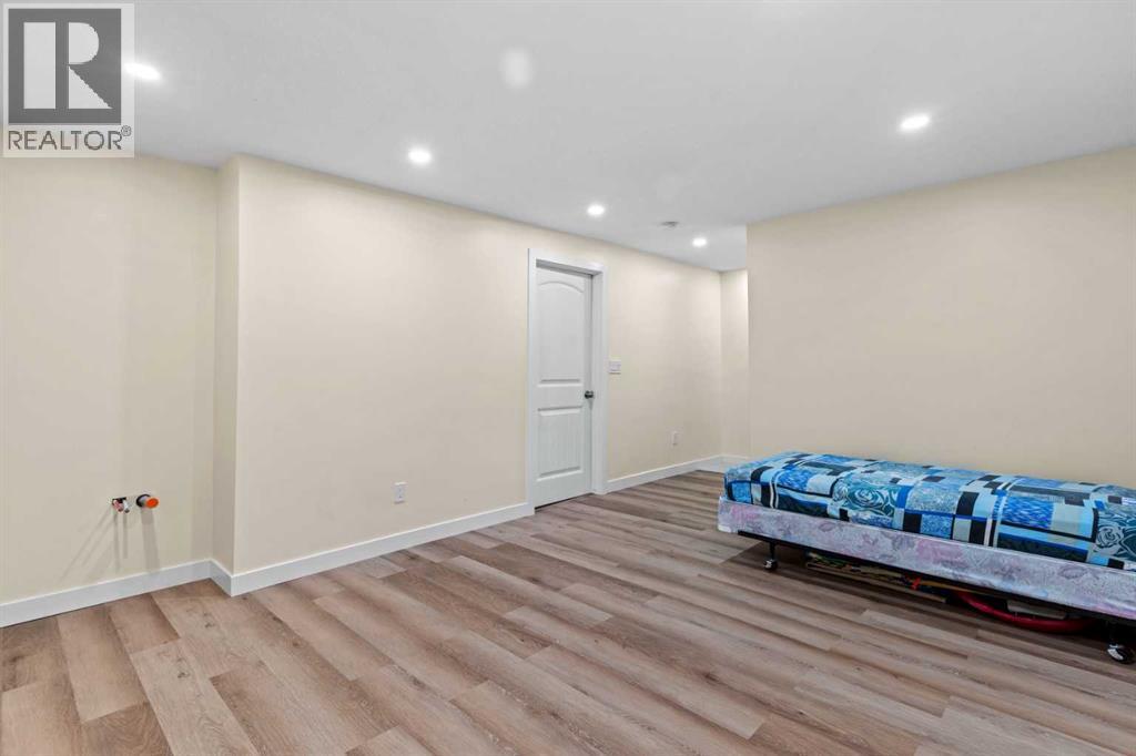 Photo 24 of 39 Saddlemont Close Ne, Calgary AB