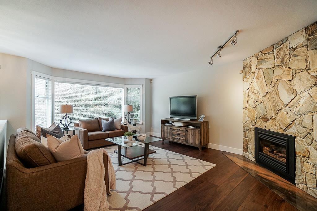 Photo 12 of 14686 St Andrews Drive, Surrey BC