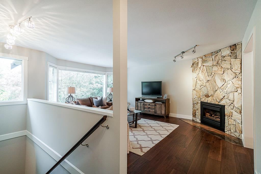Photo 11 of 14686 St Andrews Drive, Surrey BC