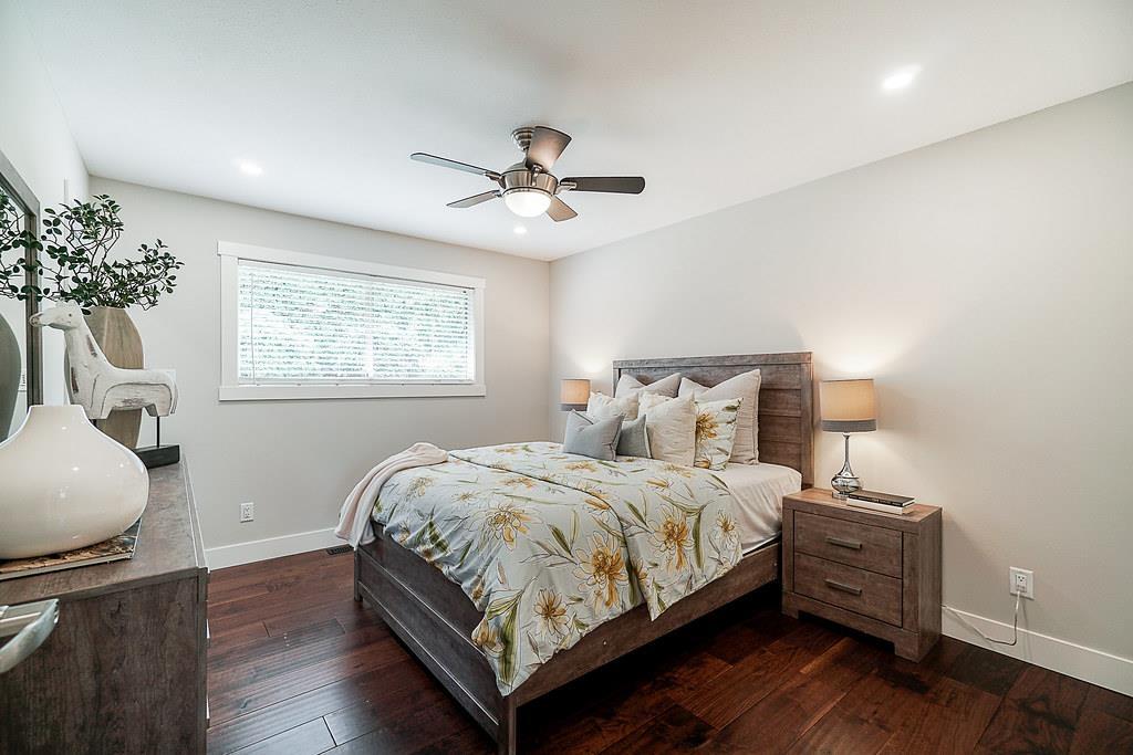 Photo 2 of 14686 St Andrews Drive, Surrey BC