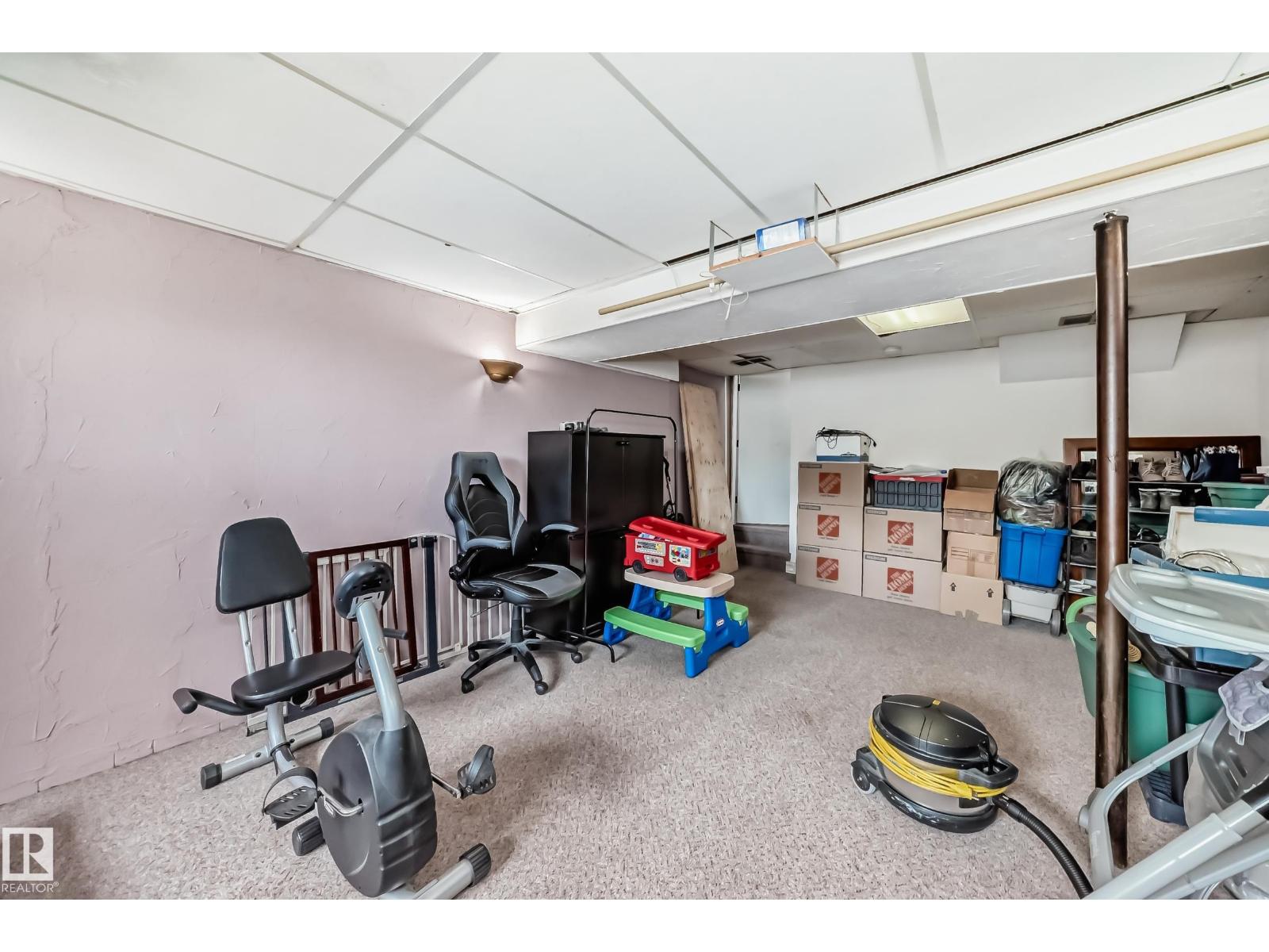 Photo 35 of 9608 169 St Nw, Edmonton AB