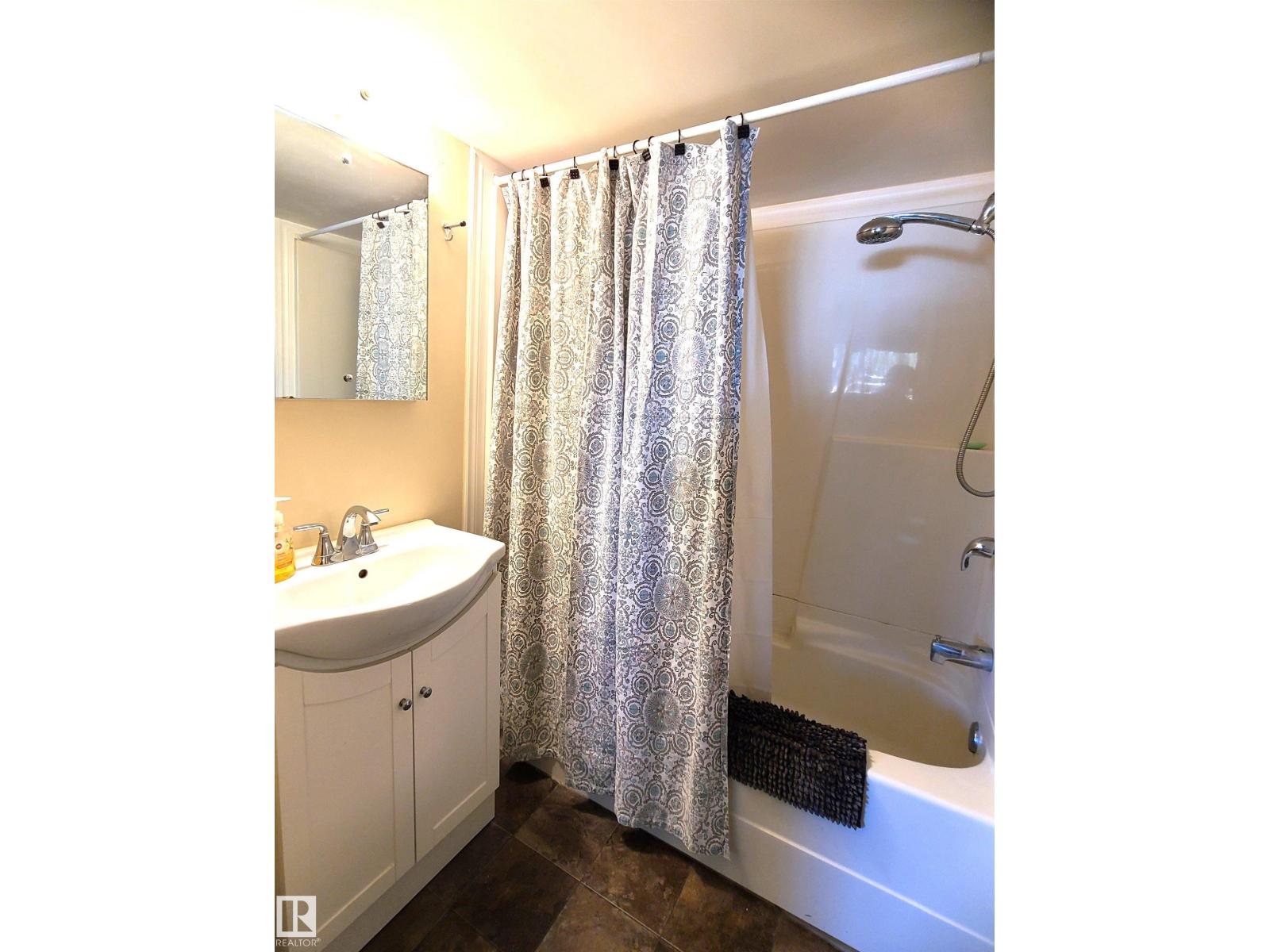 Photo 33 of 9608 169 St Nw, Edmonton AB
