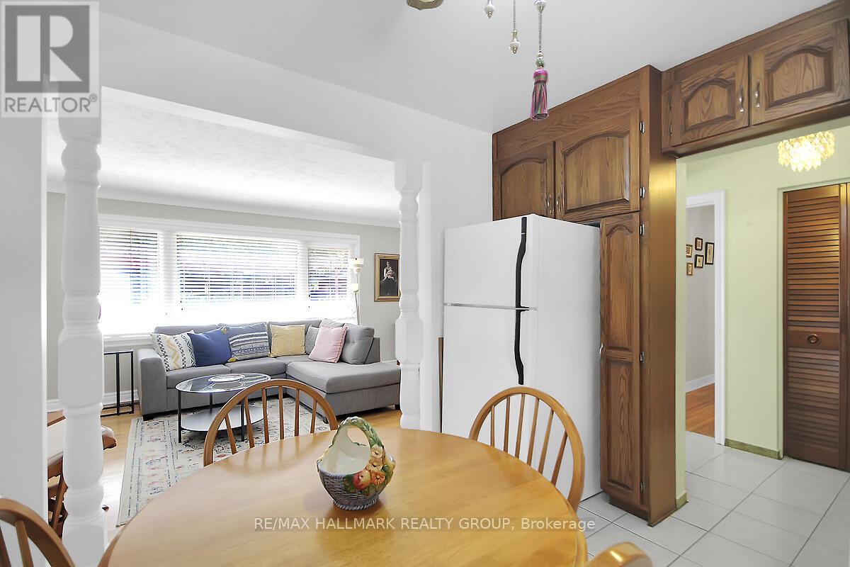 Photo 16 of 1124 Guertin Avenue, Ottawa ON