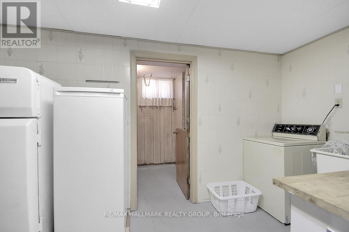Photo 25 of 1124 Guertin Avenue, Ottawa ON