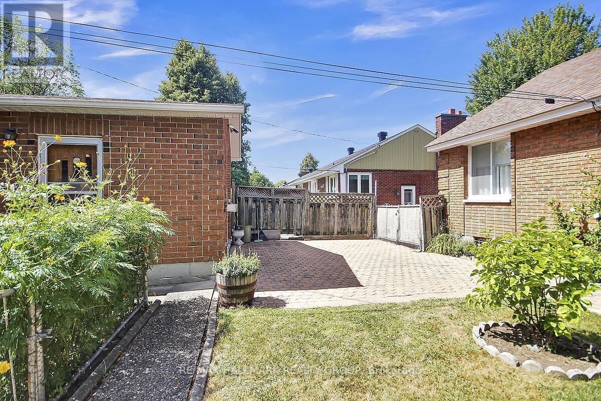 Photo 29 of 1124 Guertin Avenue, Ottawa ON