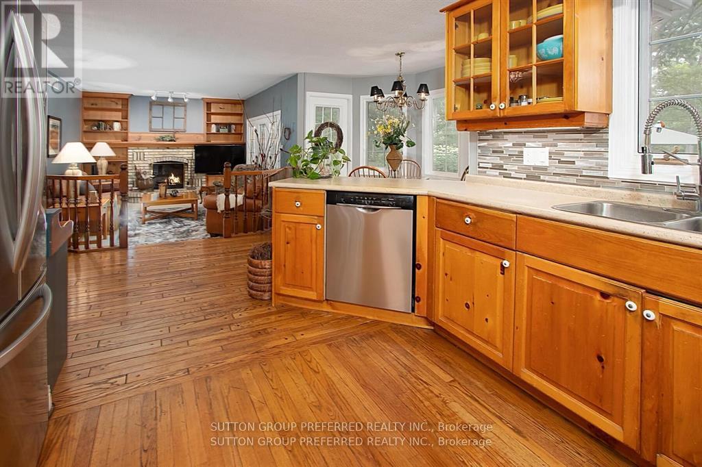 Photo 14 of 63 Wheeler Court, Thames Centre ON