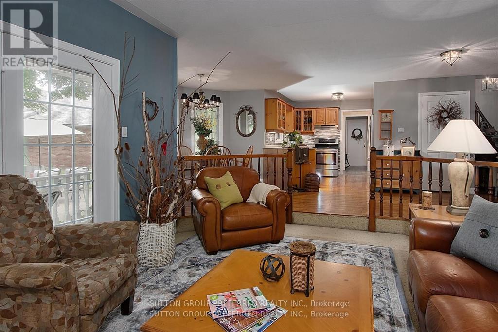 Photo 15 of 63 Wheeler Court, Thames Centre ON