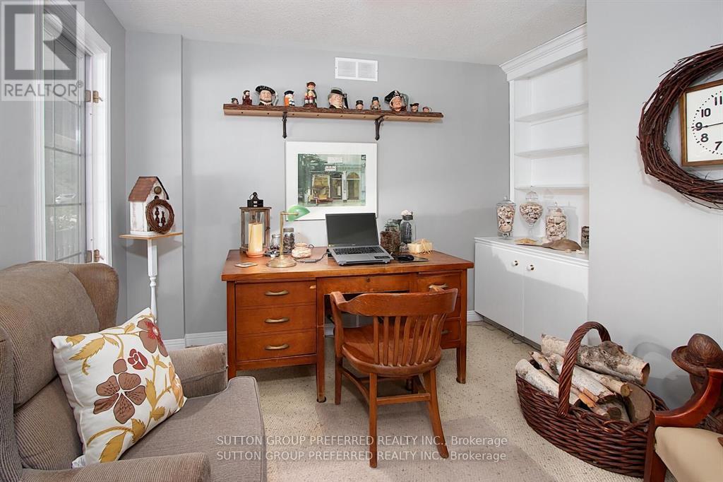 Photo 20 of 63 Wheeler Court, Thames Centre ON