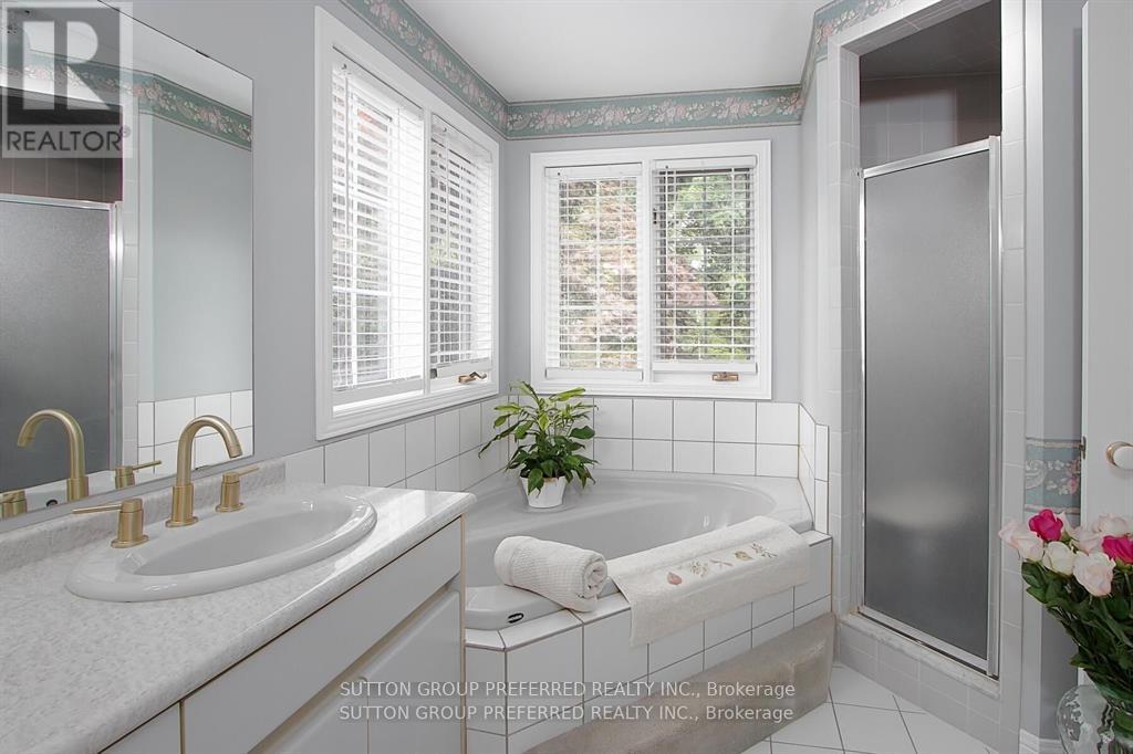 Photo 27 of 63 Wheeler Court, Thames Centre ON