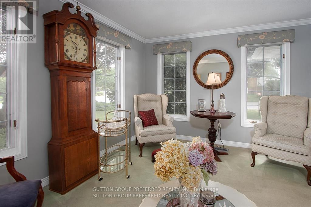 Photo 8 of 63 Wheeler Court, Thames Centre ON