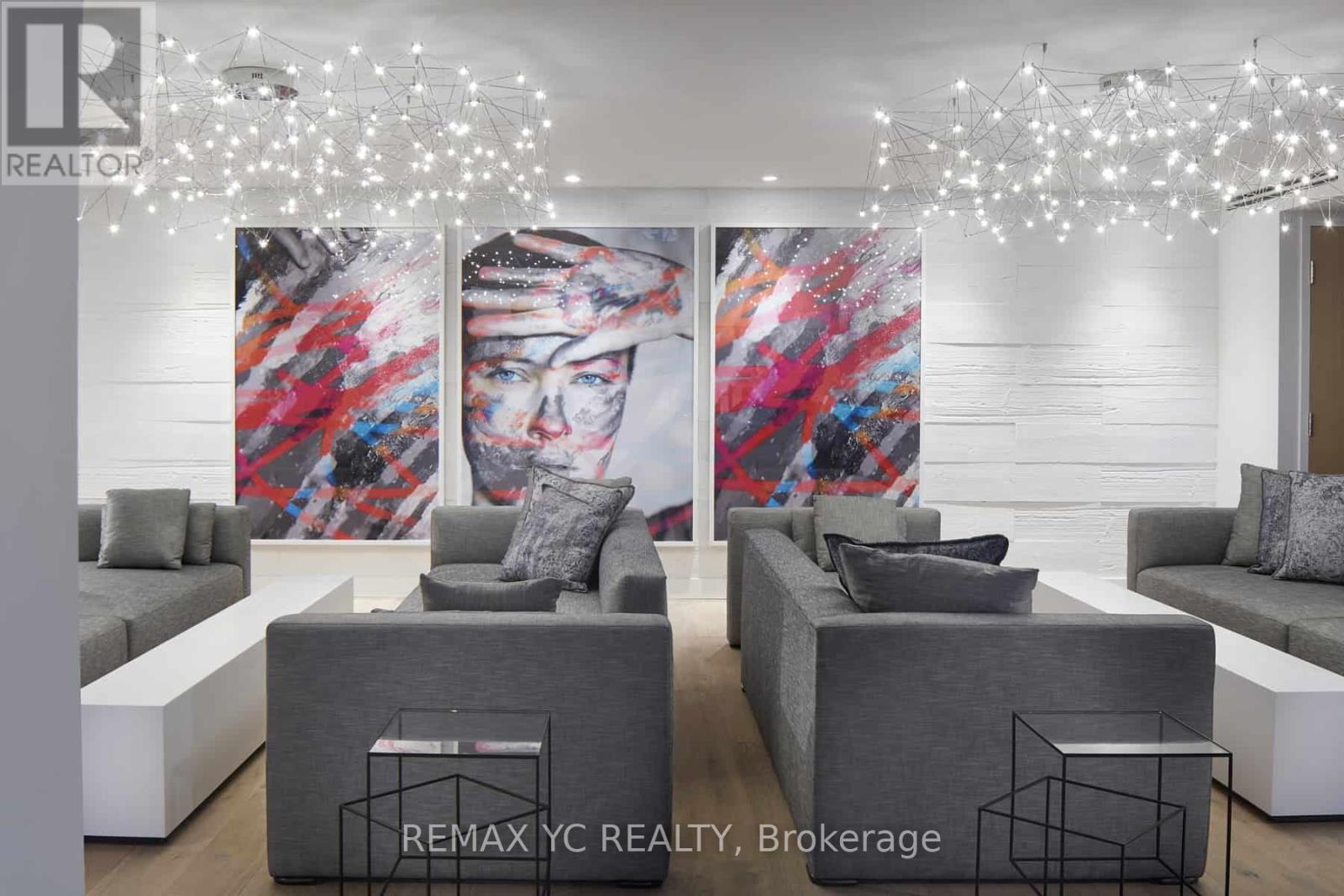 Photo 28 of 2910 5 Soudan Avenue, Toronto ON