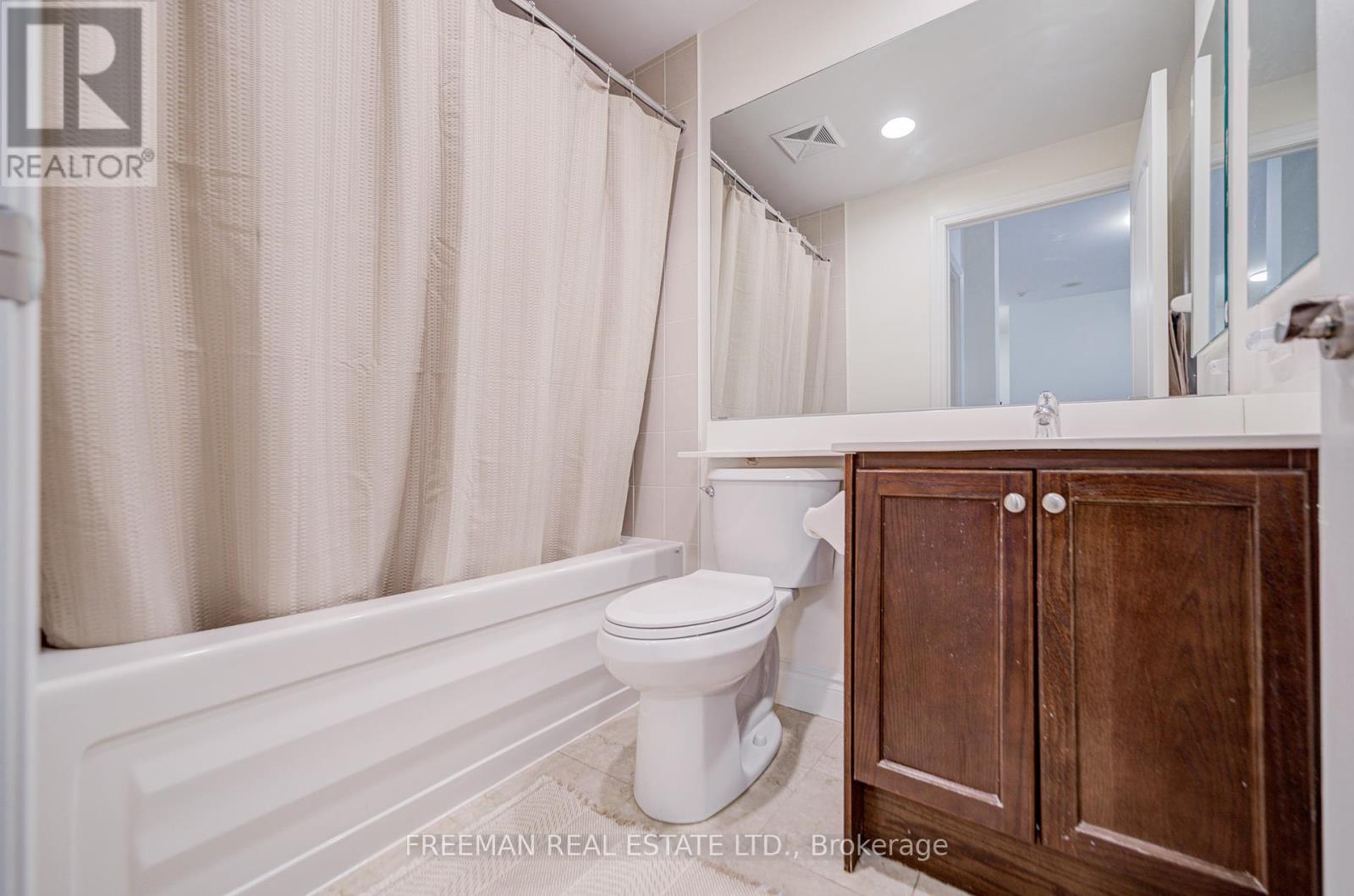 Photo 21 of 201 319 Merton Street, Toronto ON
