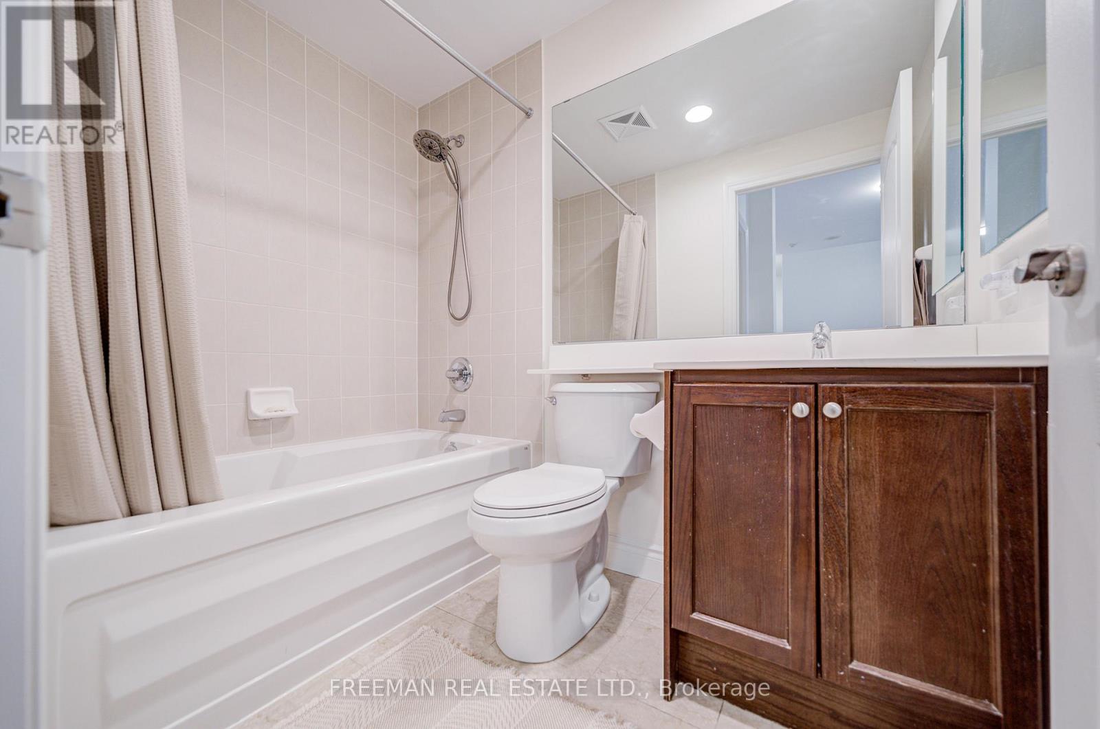 Photo 22 of 201 319 Merton Street, Toronto ON